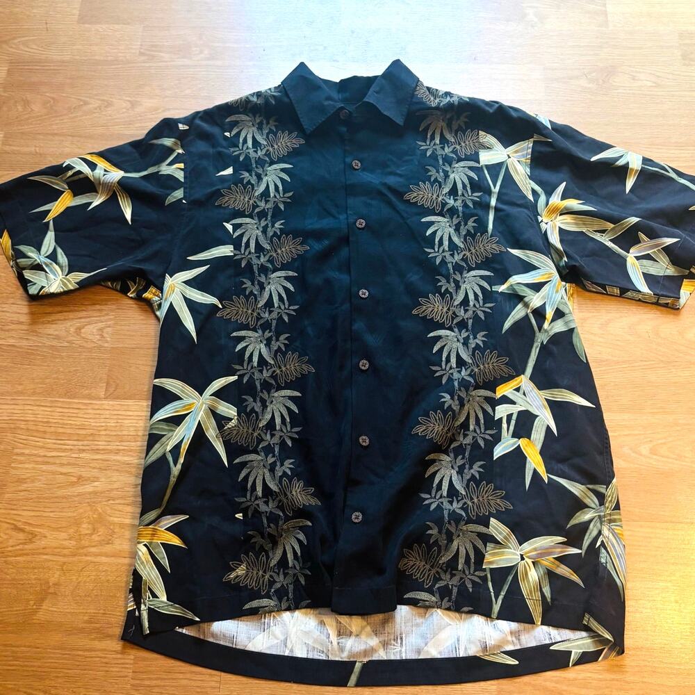 TOMMY BAHAMA SILK HAWAIIAN SHIRT LARGE